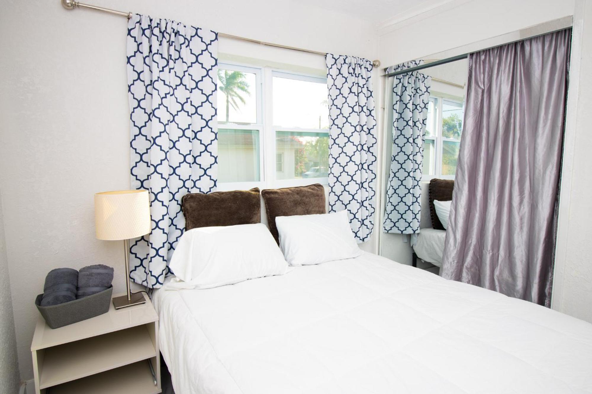 Shared Home - Close To The Beach Рів'єра-Біч Екстер'єр фото